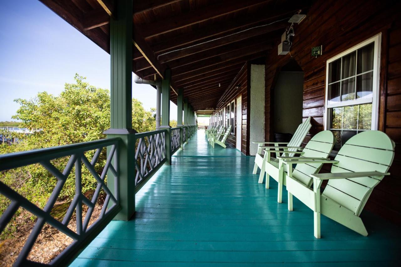 Sea Eye Hotel - Laguna Building Utila Dış mekan fotoğraf