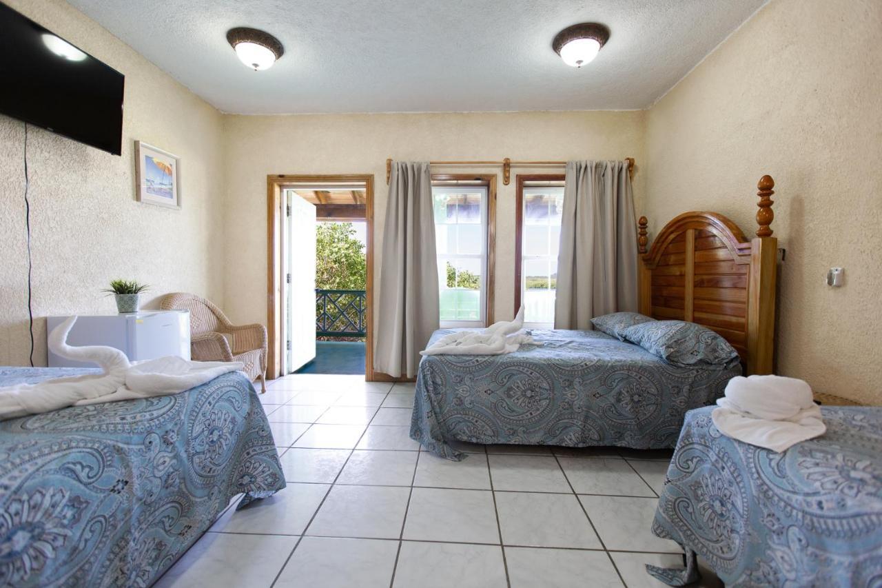 Sea Eye Hotel - Laguna Building Utila Dış mekan fotoğraf