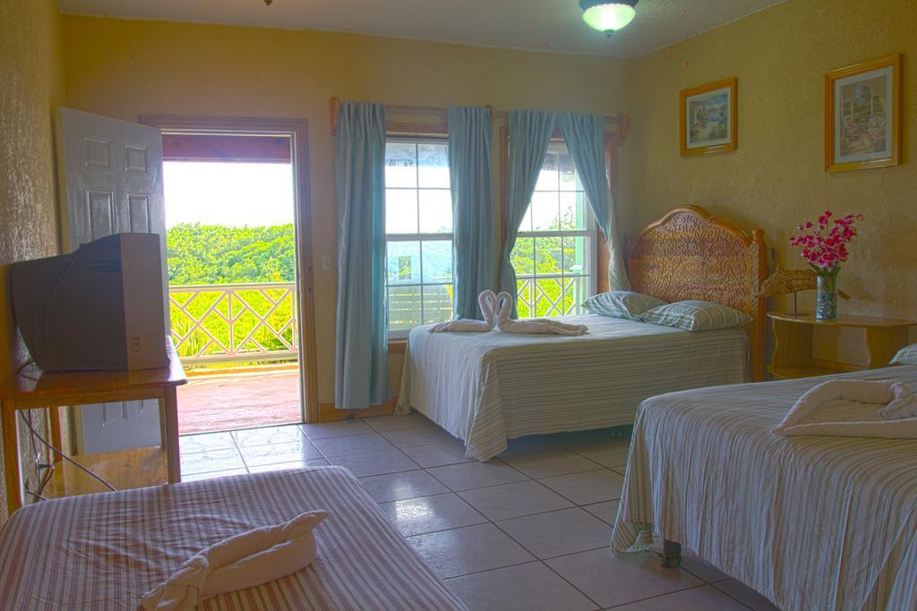 Sea Eye Hotel - Laguna Building Utila Dış mekan fotoğraf